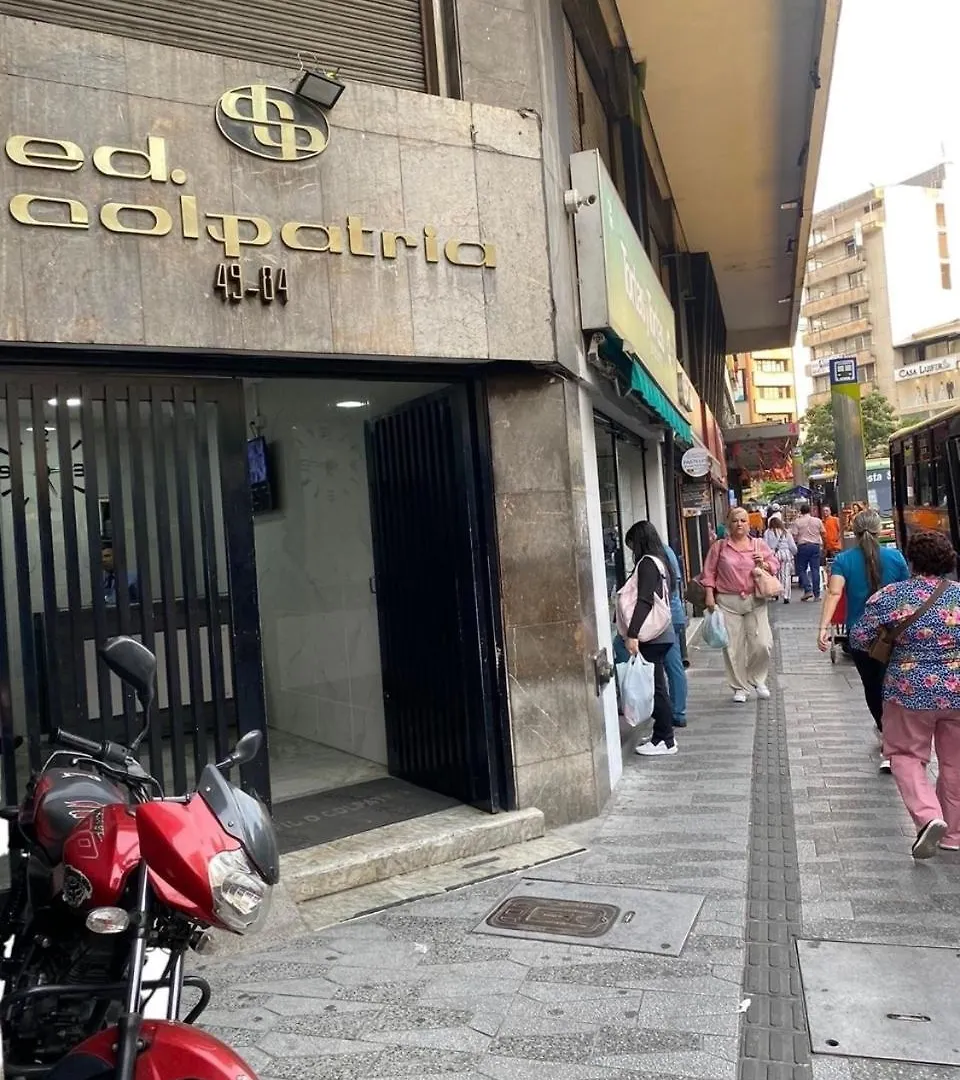 Lujoso Apartamento A Pasos Del Metro De Medellín 0*,  Colombia