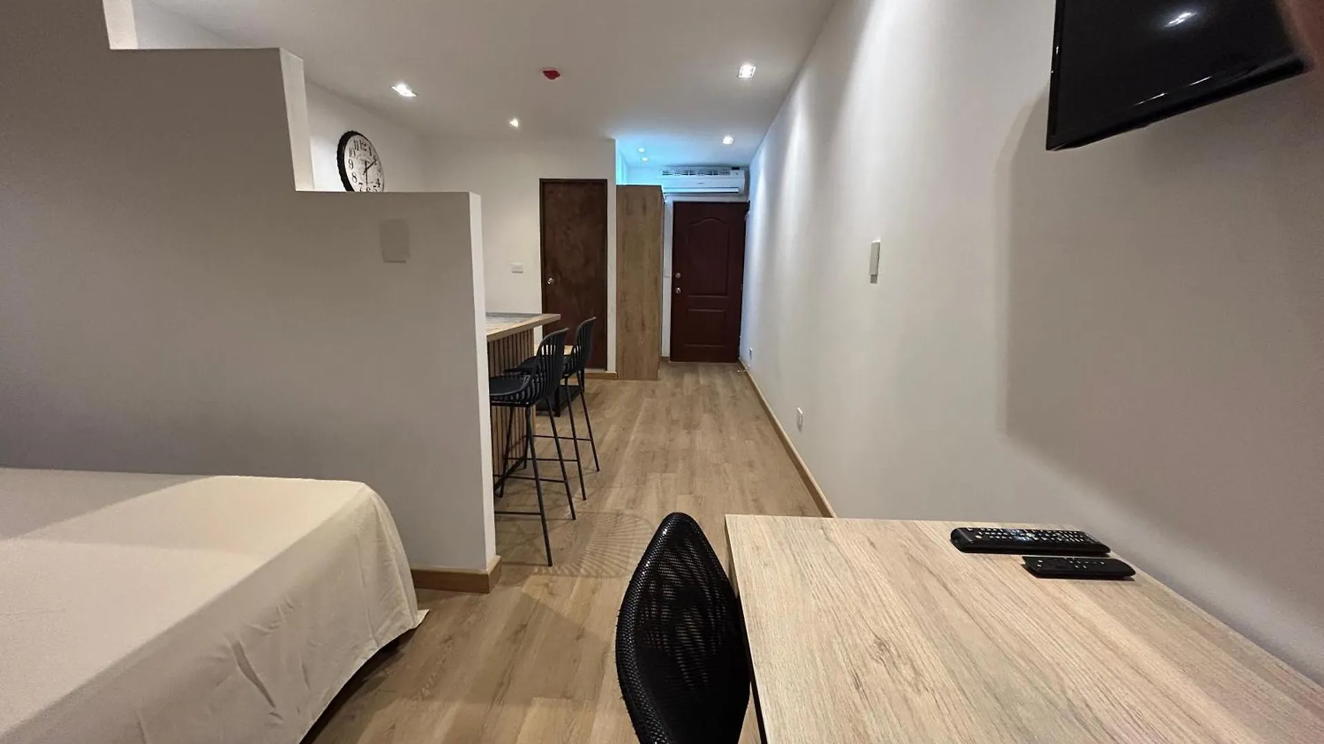 Lujoso Apartamento A Pasos Del Metro De Medellin Apartment