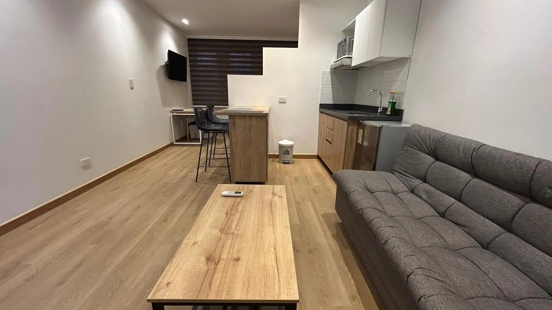 Lujoso Apartamento A Pasos Del Metro De Medellin